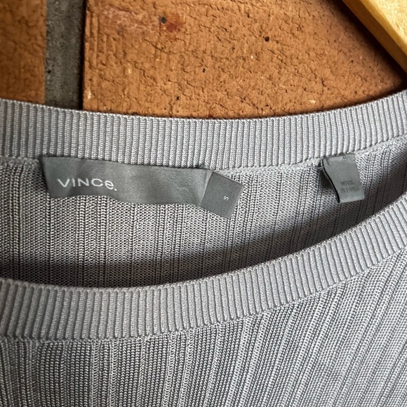 Vince Ribbed Slinky Crewneck Silver Metallic Long Sleeve Top Size Small - Picture 4 of 10